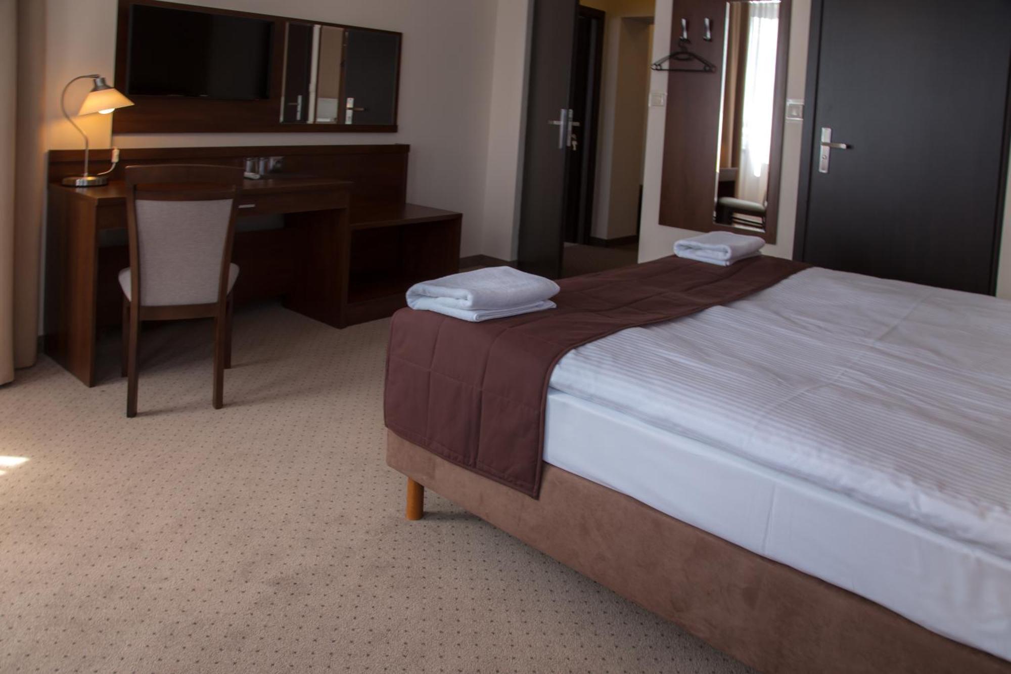 Bed and Breakfast Camelot Сандомир Номер фото